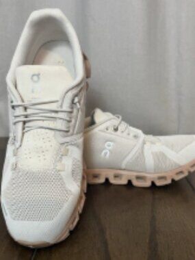 On Cloud 5 Running Gym Training Shoes Sand Rose Brown Women’s 10 US